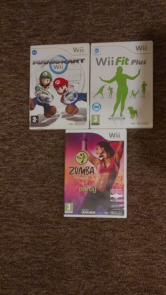 Nintendo wii set   (B)