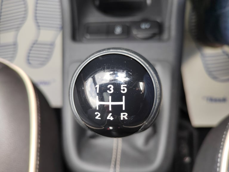 2015 SEAT Mii 1.0 75 Mii by Mango 3dr HATCHBACK Petrol Manual