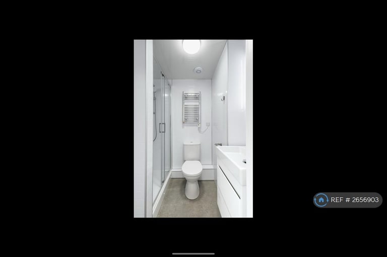 1 bedroom flat in Rubens House, London, N3 (1 bed) (#2656903)