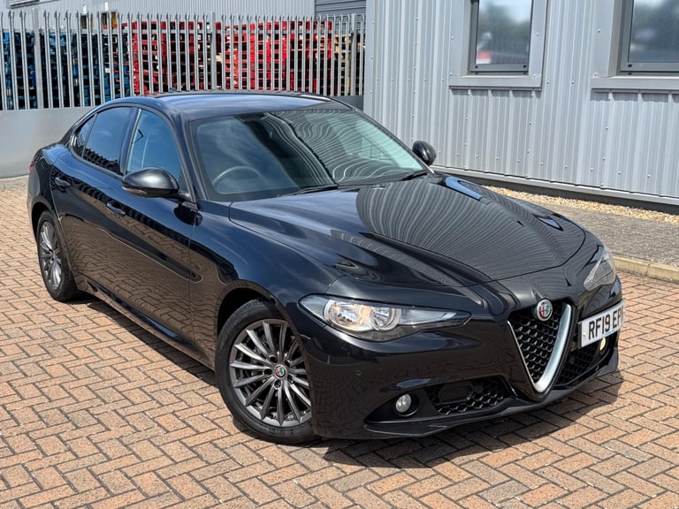 2019 Alfa Romeo Giulia 2.2 TD Super Auto Euro 6 (s/s) 4dr SALOON Diesel Automatic