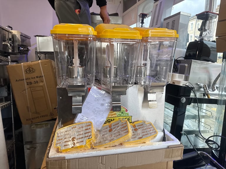 image for Commercial juice refrigerated cafe shop restaurant juicer 