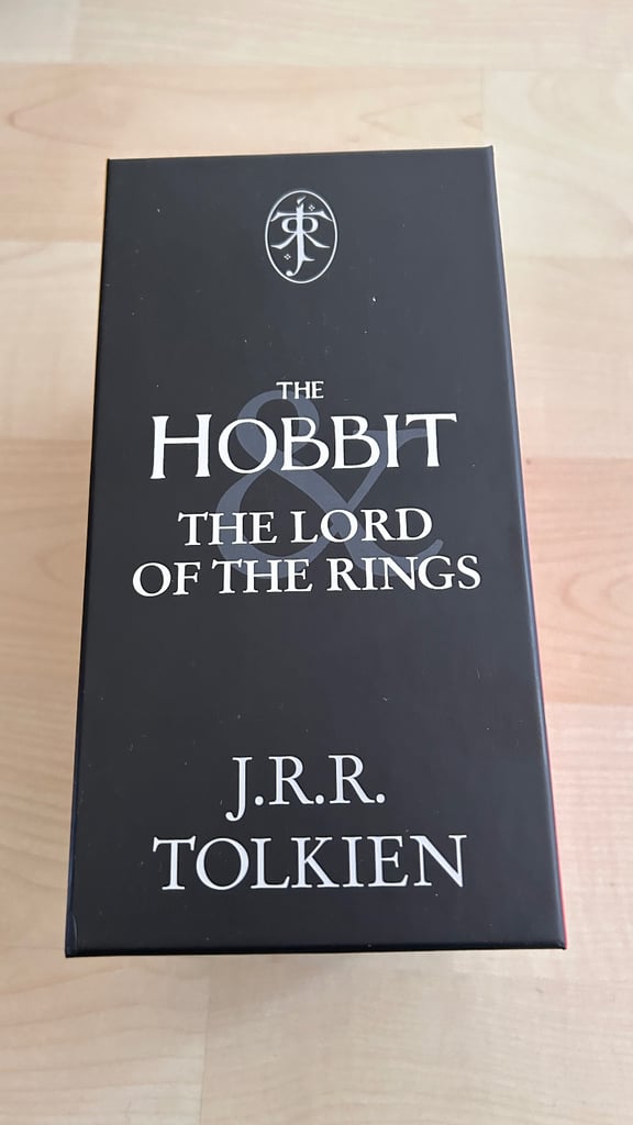 📚 The Hobbit & The Lord of the Rings Books – For Sale