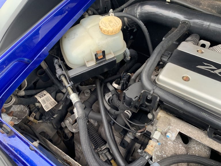 2005 Vauxhall VX220 2.0 i Turbo 16v Targa 2dr CONVERTIBLE Petrol Manual