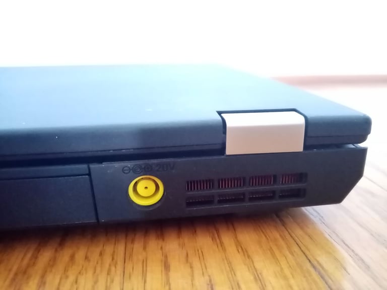 Lenovo T430 i5 laptop for sale with Charger (Mint Condition)