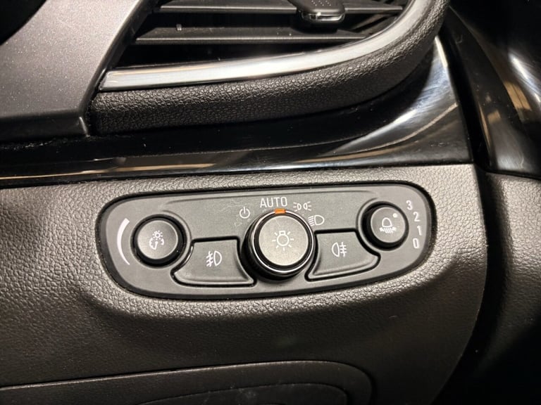 2017 Vauxhall Mokka X 1.4T Active 5dr HATCHBACK PETROL Manual