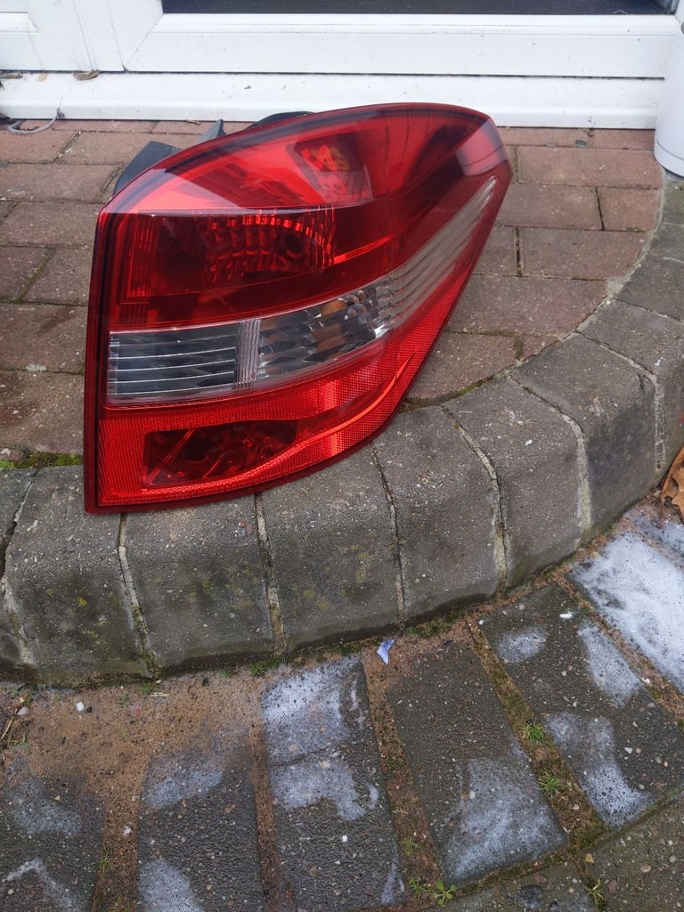 image for Renault Laguna MK3 estate rear lights 