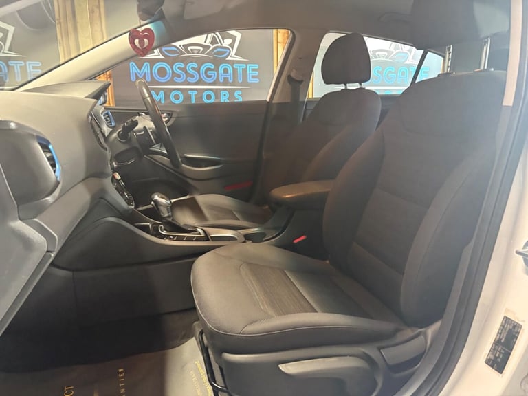 2018 Hyundai IONIQ 1.6 h-GDi Premium DCT Euro 6 (s/s) 5dr HATCHBACK Petrol/Electric Hybrid Automatic