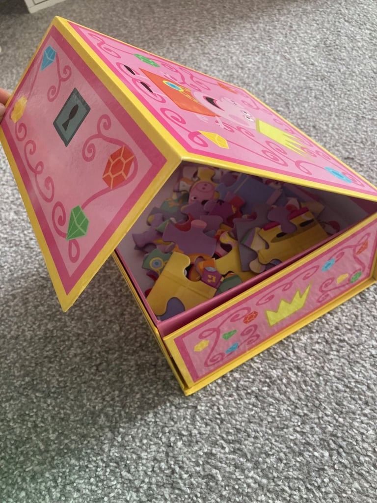 Peppa Pig Puzzle  2 Images in one Box