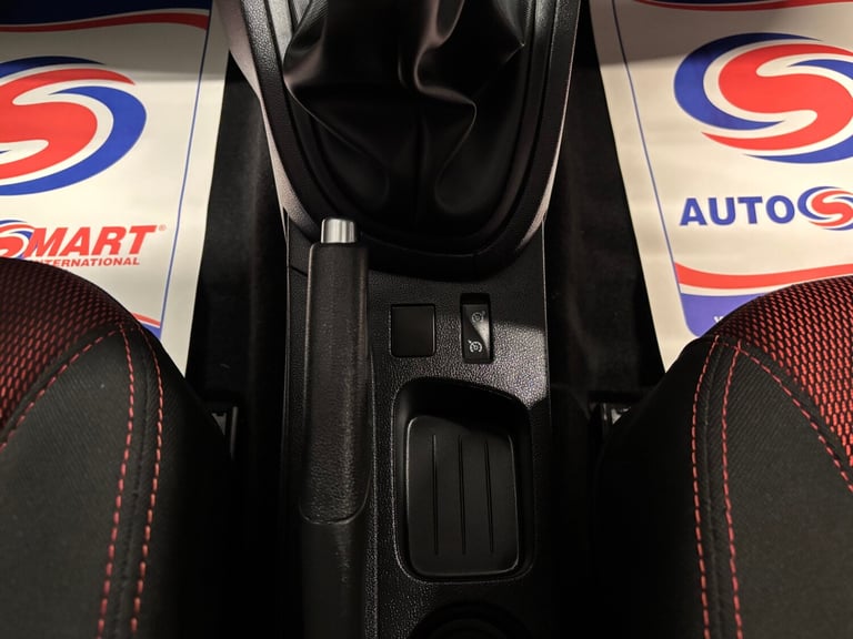 2016 Renault Clio 1.2 16V Play 5dr HATCHBACK Petrol Manual