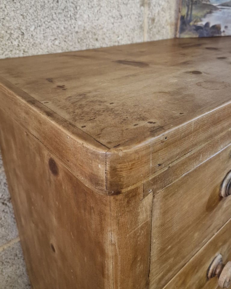 Mid to Late Victorian Pine Chest of Drawers