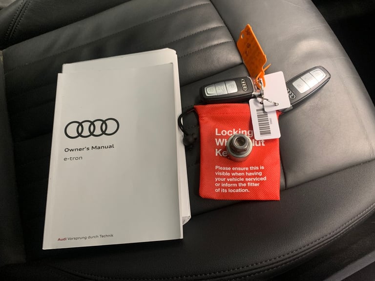 2022 Audi e-tron 300kW 55 Quattro 95kWh Technik 5dr Auto ESTATE ELECTRIC Automatic