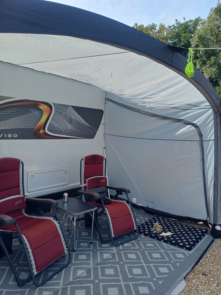 Berger blow up caravan sun canopy 