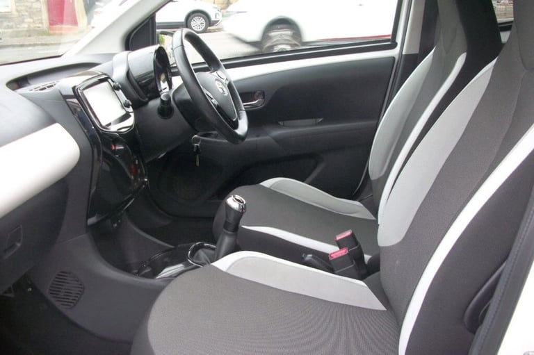  Toyota Aygo 1.0 X-PRESS VVT-I Petrol