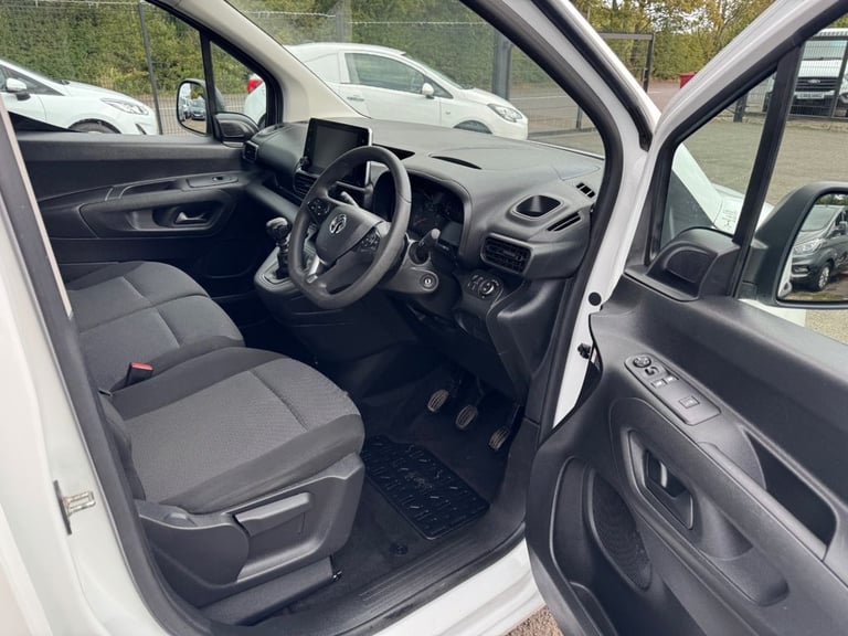 2021 Vauxhall Combo 1.5 Turbo D 2300 Sportive Panel Van 6dr Diesel Manual L2 H1 Euro 6 (100 ps) P...