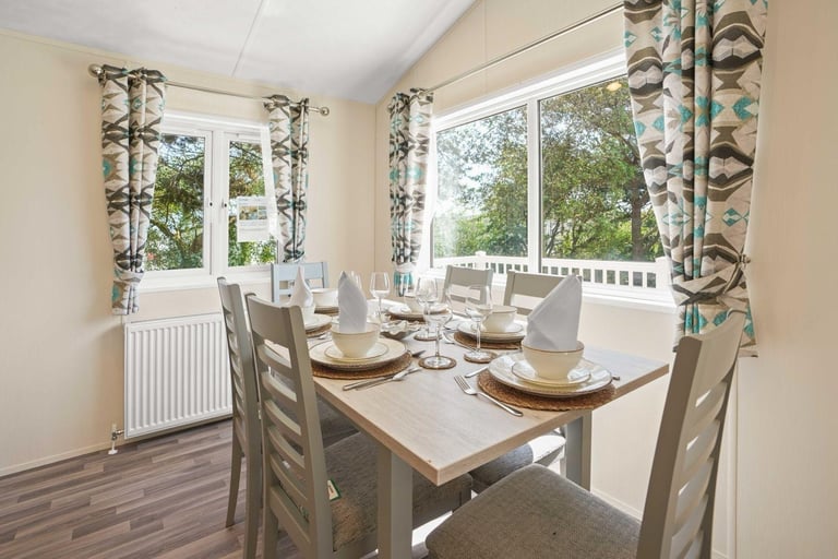 BRAND NEW STATIC LODGE FOR SALE ON BROADLAND SANDS HOLIDAY PARK 
