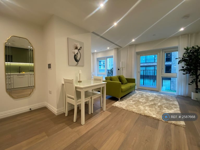 image for 1 bedroom flat in Lockgate Road, London, SW6 (1 bed) (#2587668)