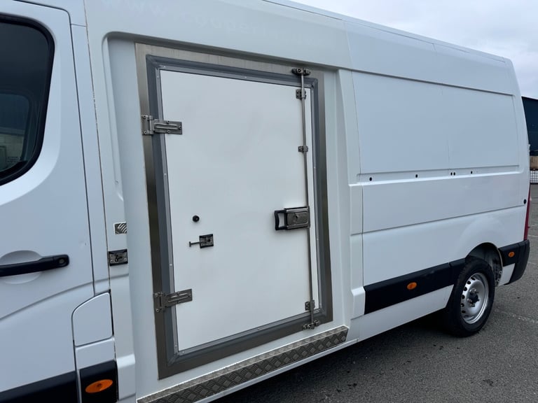 2020 Nissan NV400 Nissan NV400 2020 Mwb Fridge Van 2.3 dci 135ps MOT and Full History !! PANEL VA...