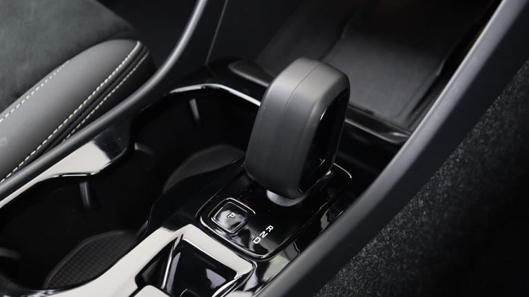 2025 Volvo XC40 2.0 B4P Plus Black Edition 5dr Auto ESTATE PETROL Automatic