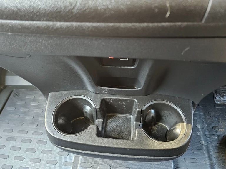 2019 Peugeot Boxer 2.0 BlueHDi 335 Professional Panel Van 5dr Diesel Manual L2 H2 Euro 6 (130  PA...