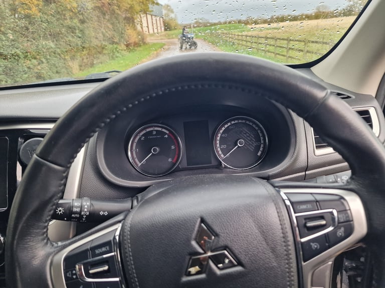 2020 Mitsubishi L200 Black 5 Seat Double Cab  Low 41k  Spares Repairs  7m MOT