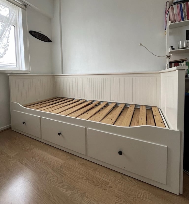 image for FREE DELIVERY - IKEA Hemnes Day Bed