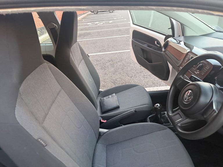 2014 Volkswagen up! 1.0 Move up! Euro 5 3dr HATCHBACK Petrol Manual