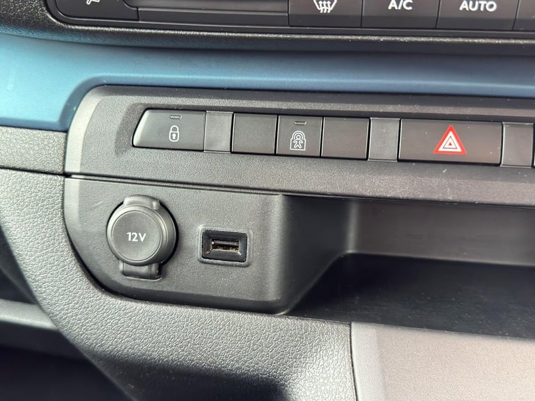 2017 Peugeot Traveller 1.6 BlueHDi Active Standard MPV 5dr Diesel Manual MWB Euro 6 (s/s) (115 ps...