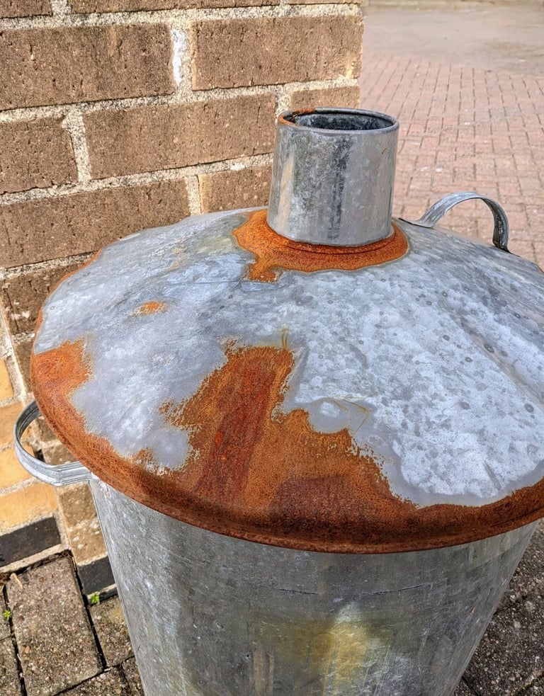 Galvanised Incinerator Bin 80L.