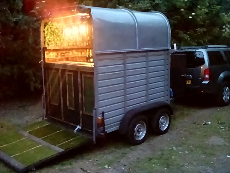 Gin/beer bar Great opportunity to earn extra cash