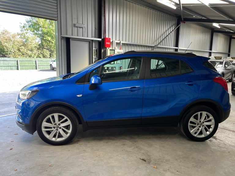 2016 Vauxhall Mokka X 1.6i Active 5dr HATCHBACK Petrol Manual