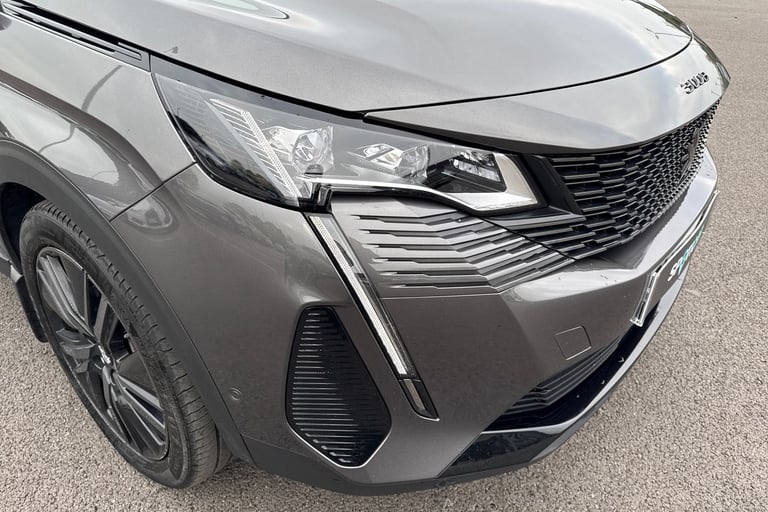 2022 Peugeot 3008 1.6 13.2kWh GT Premium e-EAT Euro 6 (s/s) 5dr SUV PETROL/ELECTRIC Automatic