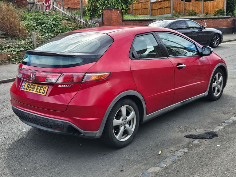 Honda Civic 2.2 Cdti 2008 - Drives good - MOT - not golf focus audi a3 auris fabia