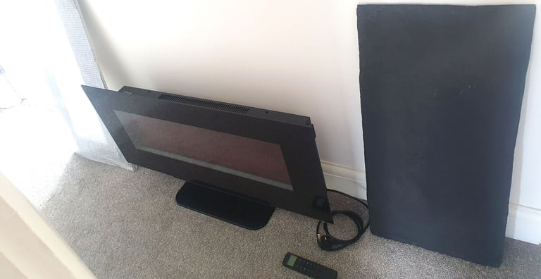 image for Be Modern Black Glass Electric Fireplace Suite with Remote and Plinth