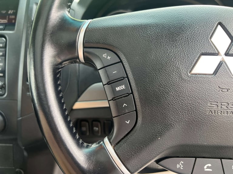 2010 Mitsubishi Shogun 3.2 DI-DC [197] Diamond 5dr Auto ESTATE DIESEL Automatic