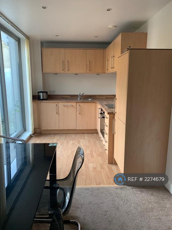 2 bedroom flat in Viva, Birmingham, B1 (2 bed) (#2274679)