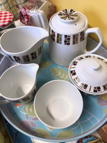 Beautiful Alfred Deakin Retro-style Tea Set