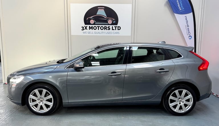 2017 Volvo V40 1.5 T3 Inscription Auto Euro 6 (s/s) 5dr HATCHBACK Petrol Automatic