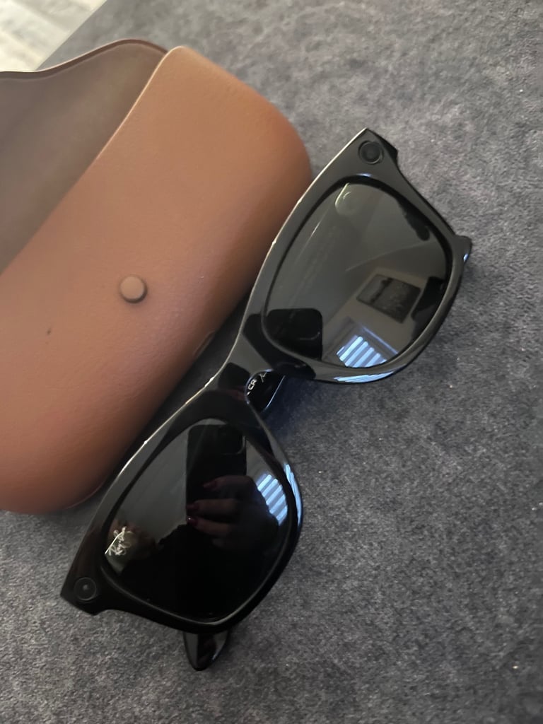 META RayBan smart sunglasses 