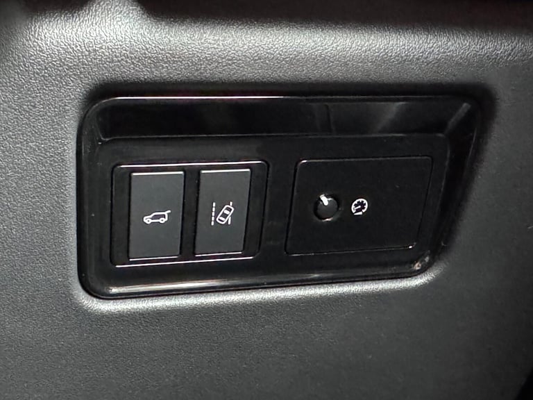 2017 Jaguar F-Pace 3.0 D300 V6 S Auto AWD Euro 6 (s/s) 5dr ESTATE Diesel Automatic