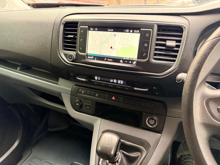 2019 Vauxhall Vivaro 2.0 Turbo D 3100 Elite Crew Van Double Cab 5dr Diesel Manual L2 H1 Euro 6 ( ...