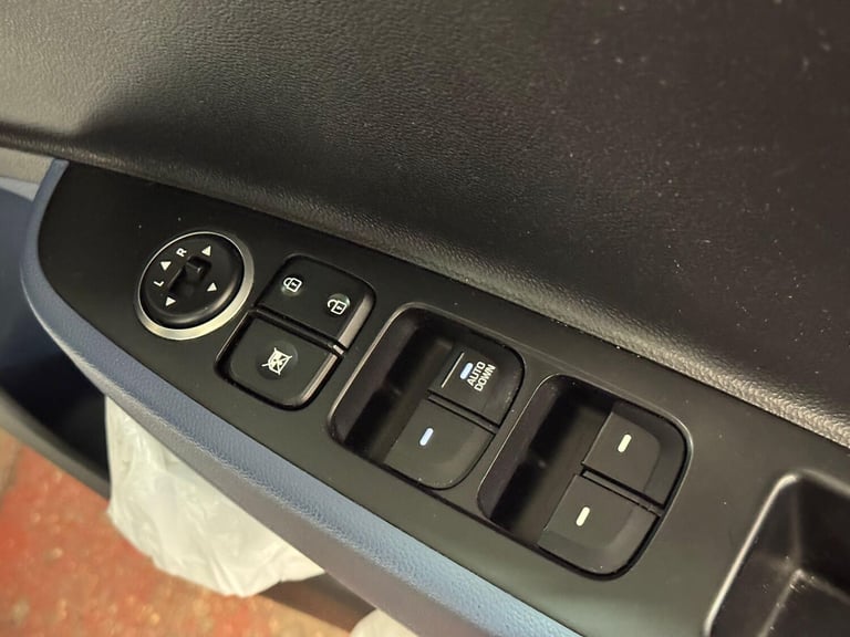 2014 Hyundai i10 1.0 SE Euro 5 5dr HATCHBACK Petrol Manual