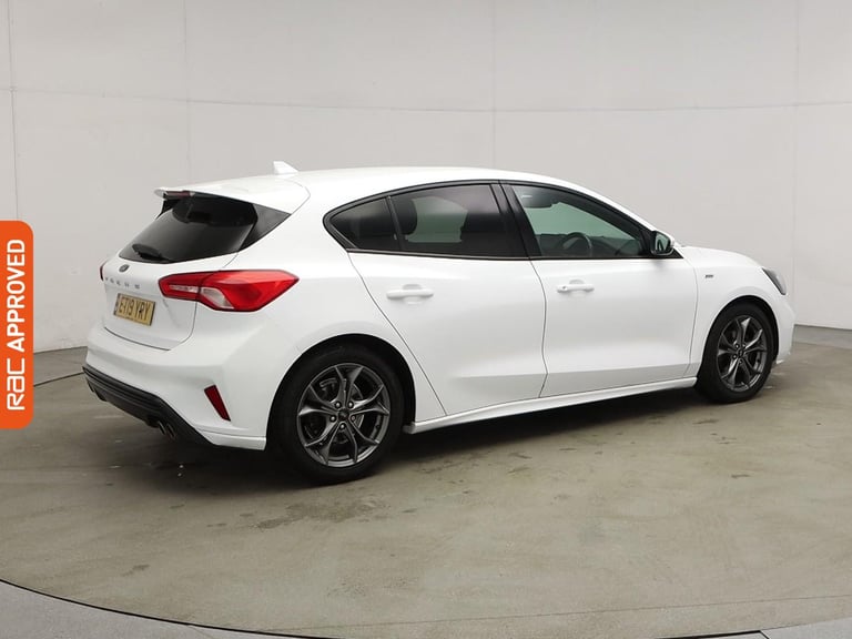 2019 Ford Focus 1.0T EcoBoost ST-Line Hatchback 5dr Petrol Manual Euro 6 (s/s) (125 ps) Hatchback...