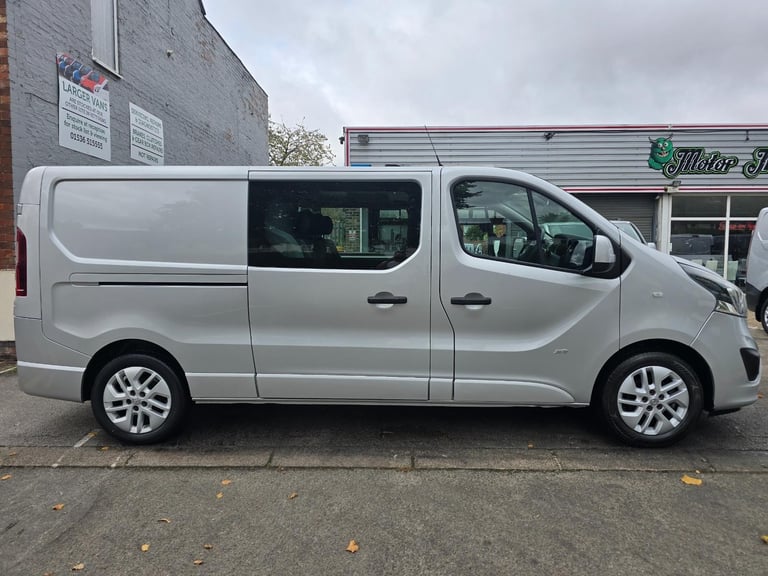 Vauxhall Vivaro 1.6 CDTi 2900 Sportive BiTurbo 6 Seat LWB Crew Van 2016/66