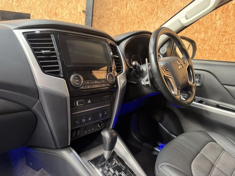 2020 Mitsubishi L200 2.2 DI-D DC Barbarian X Pickup Double Cab 4dr Diesel Auto 4WD Euro 6 (s/s)  ...