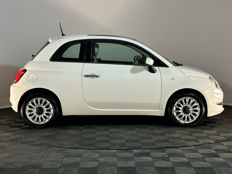 WHITE 2016 FIAT 500 LOUNGE 1.2 PETROL 3 DOOR HATCHBACK 1 PREVIOUS OWNER £20 TAX