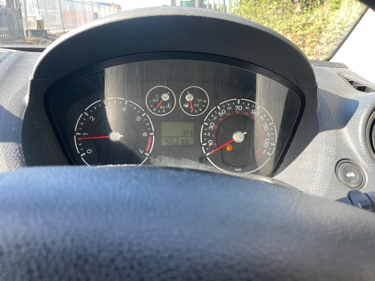 FORD FIESTA 1.4 ZETEC CLIMATE 56 REG BLUE 5 DOOR GENUINE 79155 MOT FEBRUARY 12TH 2026 LOW INSURANCE