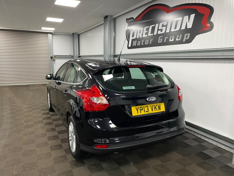  Ford Focus 1.0T EcoBoost Titanium Euro 5 (s/s) 5dr Petrol Manual