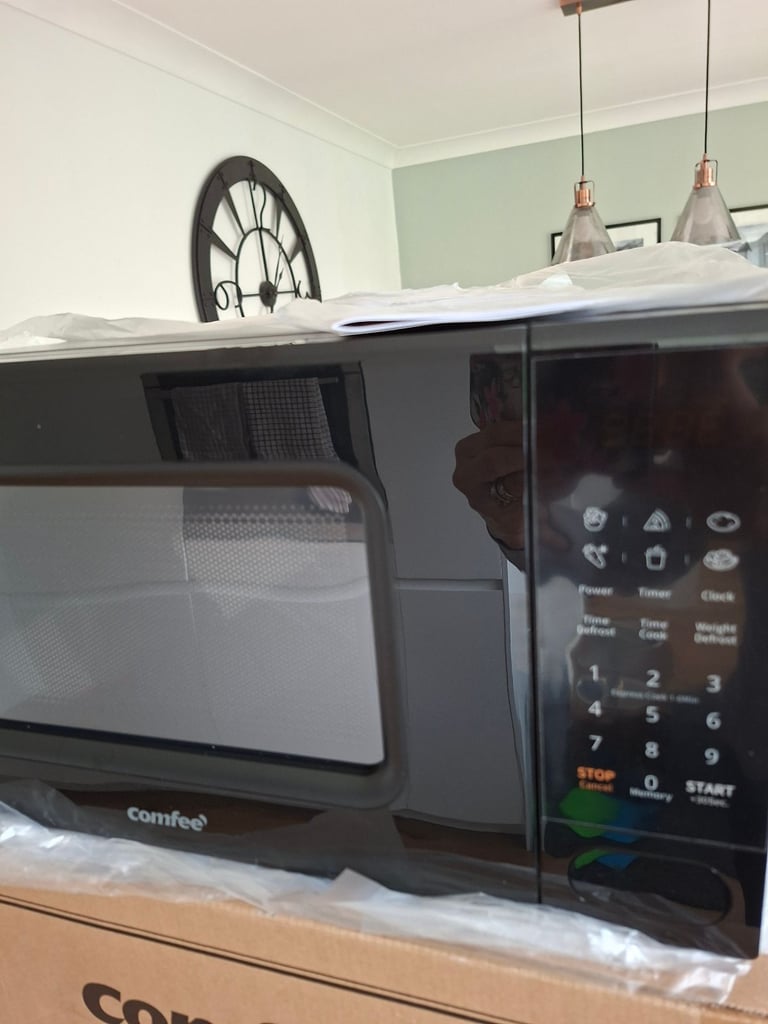 Microwave oven 700w