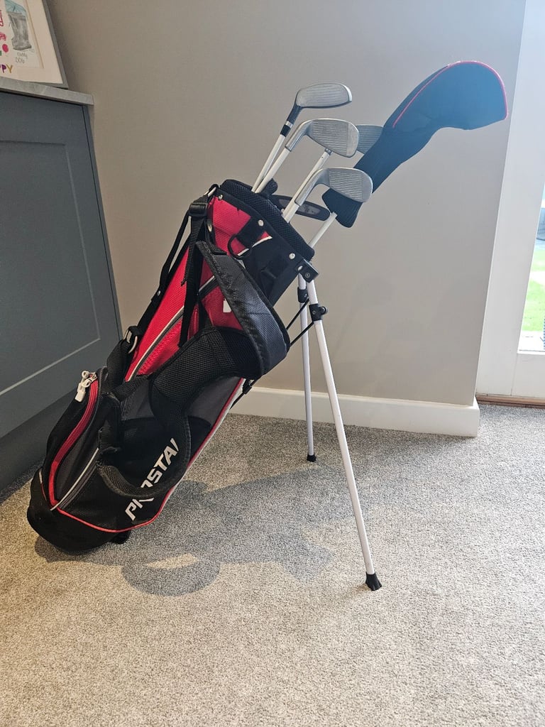 image for Wilson Prostaff Junior JGi standing golf bag and 5 clubs unisex right handed age 11-14