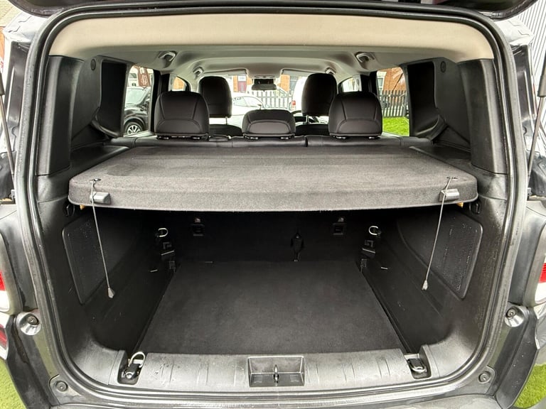 2015 Jeep Renegade 1.6 MultiJetII Limited SUV 5dr Diesel Manual Euro 5 (s/s) (120 ps) ESTATE Dies...